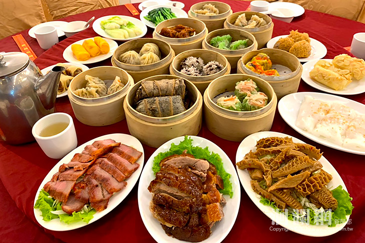 伊達斯港式飲茶重新開幕八折優惠，數十道點心美味