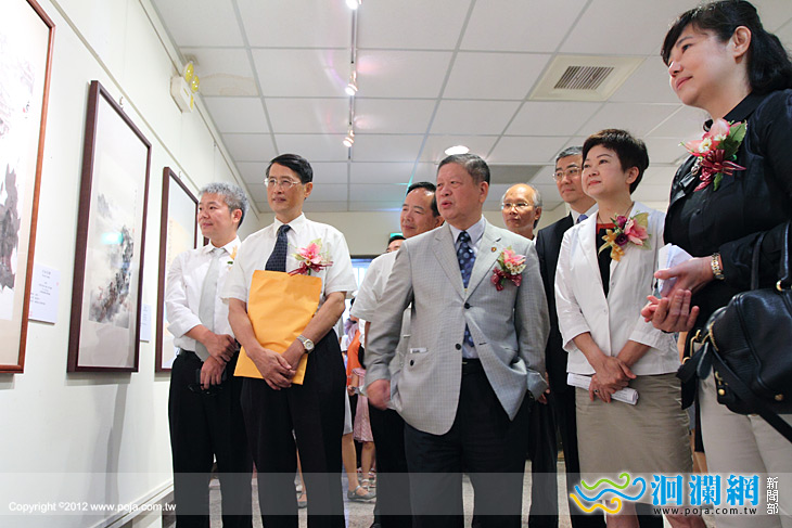 歐豪年廿一世紀創作畫展美術館展出