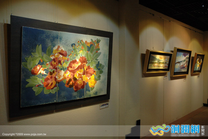 「峽谷幽情—范振金釉彩畫展」延長展出至12月4