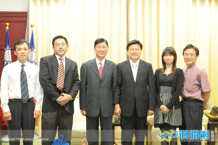 復興航空總經理陳嘉15日拜會縣府