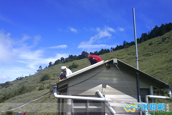 保育志工點亮山谷裏的燈光