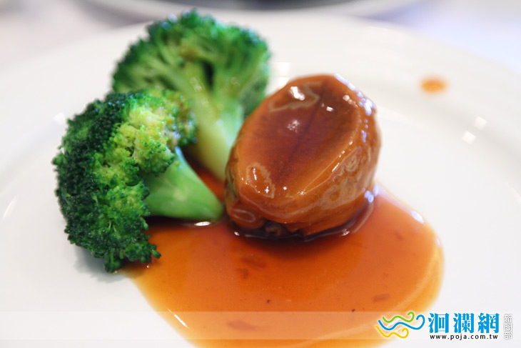 即日起頂級鮑魚排翅套餐只要半價