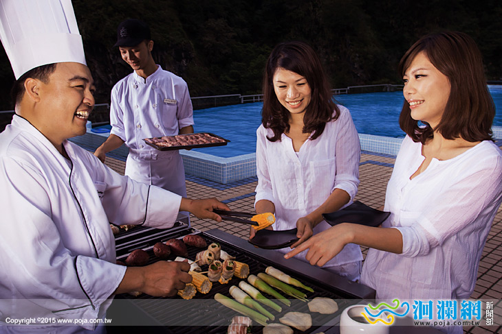 池畔野炊盛宴，中秋到峽谷擁抱滿天星光