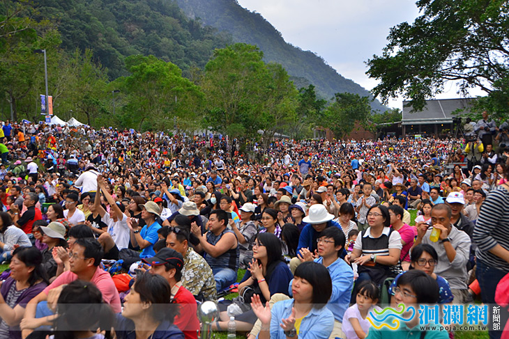 首場峽谷音樂節五千人湧入與天地共舞