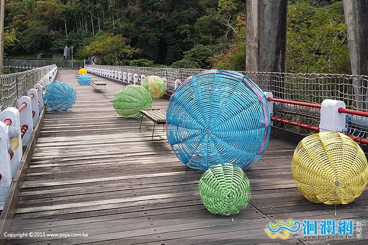 東海岸舊橋裝置藝術與周邊環境結合展開