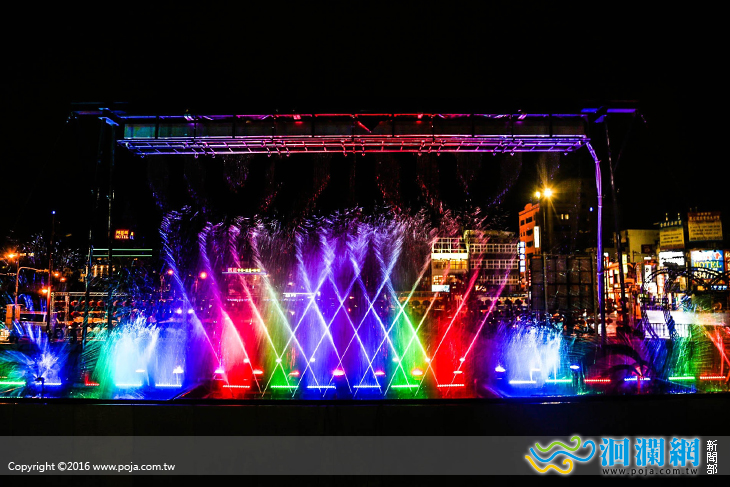 精彩的水光科技秀及花燈展示，歡迎大家來六期藍虎