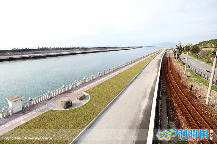 花蓮港內港航道親水遊憩步道暑假前啟用