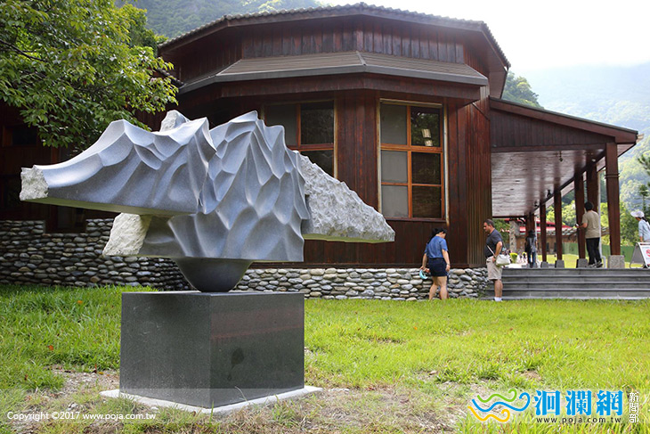 布洛灣小旅行—環流丘步道