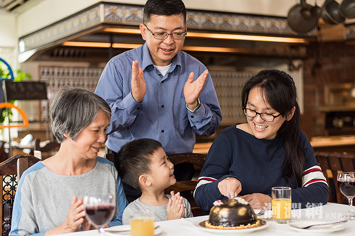 母親節限定，理想大地推西班牙午間套餐
