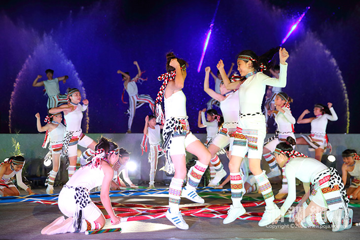 紅面鴨fun暑假，水上百老匯絢麗登場-洄瀾網新聞