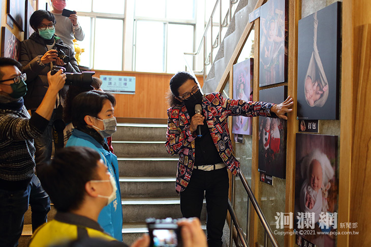 [影音]市民藝廊「綻放新生」 林雷恩捕捉新生命