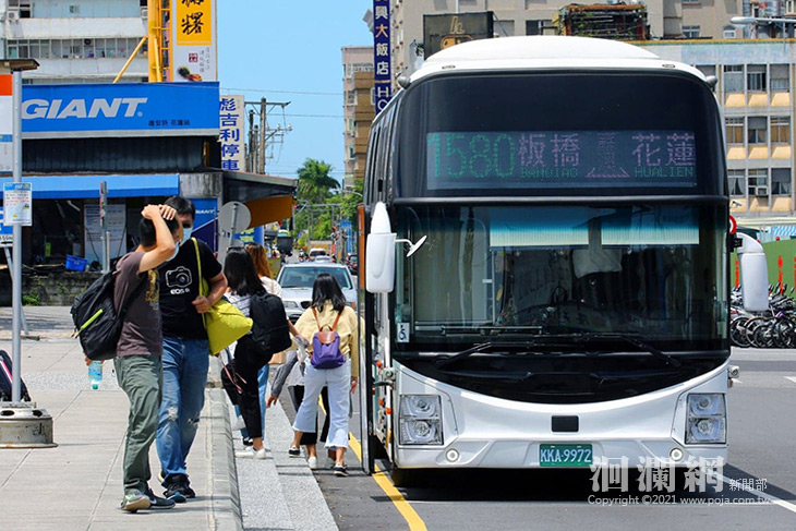 公車-01.jpg
