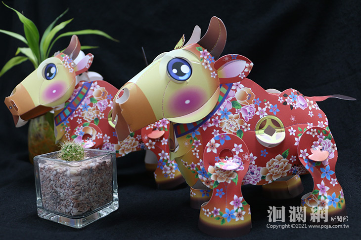 春遊賞燈來花蓮，元宵提燈來相送