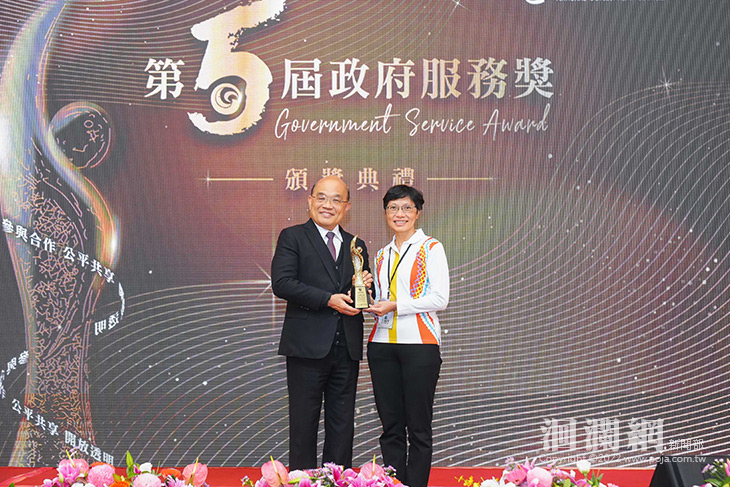 東管處榮獲行政院第5屆「政府服務獎」社會關懷
