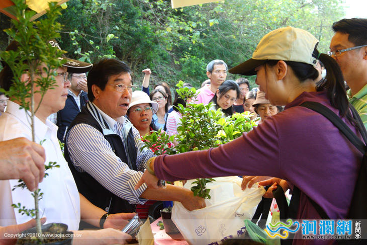 植樹節-種樹抗暖化