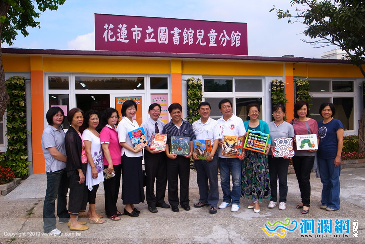 市圖辦理「 看見圖書館 ~ 兩岸兒童畫展暨寫生比