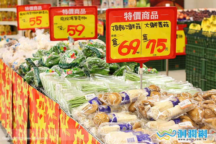 量販店搶商機今起連續假期陪烤到一點
