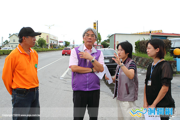 市長視察中央路燈桿面整理，統整花蓮市入口門面