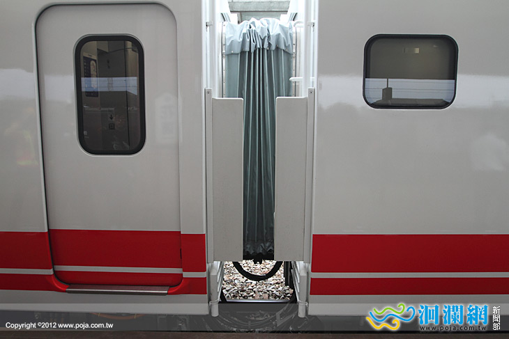 普悠瑪火車-03.jpg
