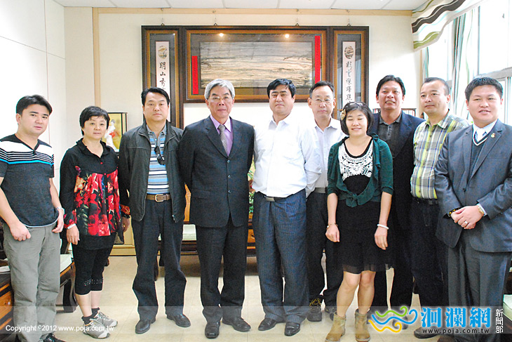 新疆維吾爾自治區水土保持學會拜訪市長