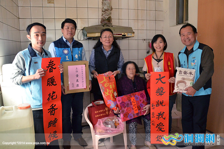 寒冬送暖送年菜，黃馨溫暖弱勢長輩
