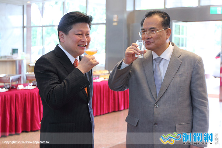 縣議會定期大會，傅崐萁進行施政總報告
