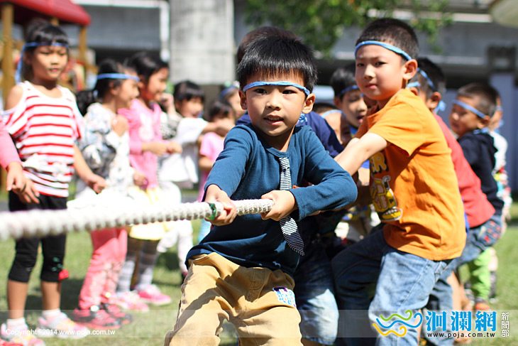 市幼拔河-03.jpg