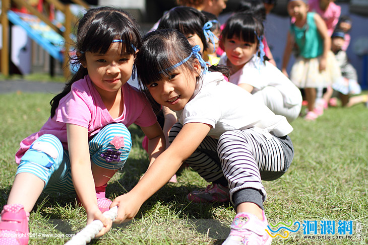 市幼拔河-01.jpg