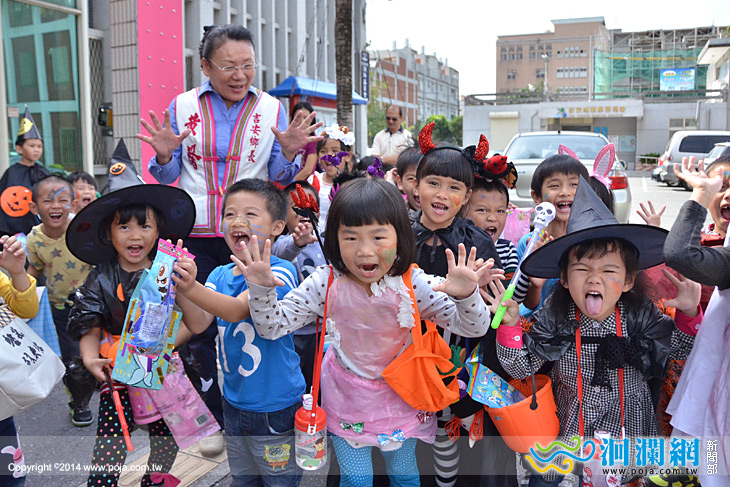 吉安國小附幼萬聖討糖趣