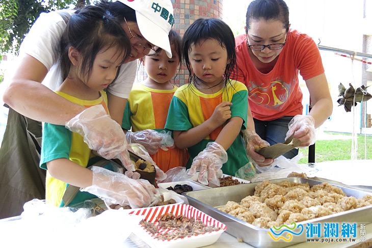 市幼包粽-05.jpg