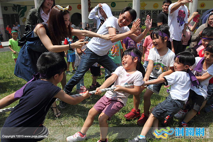市立幼兒園童玩時光機活動，大人小孩玩翻天