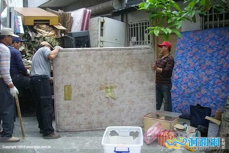 花市清潔隊免費替低收家庭回收大型廢棄物