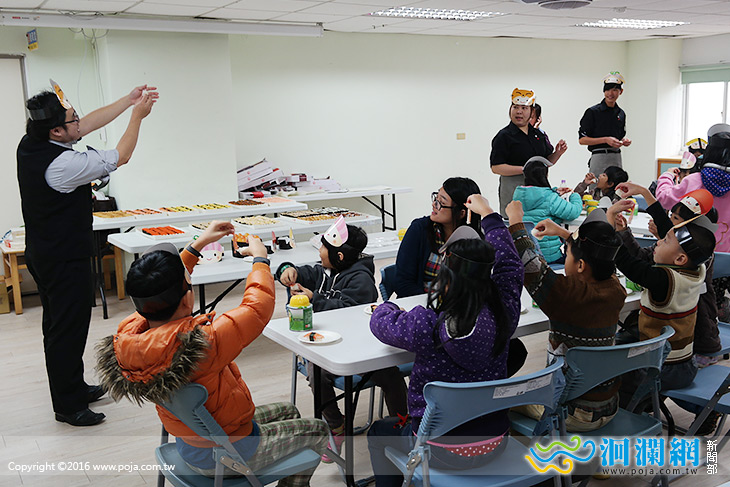 家扶孩童體驗壽司