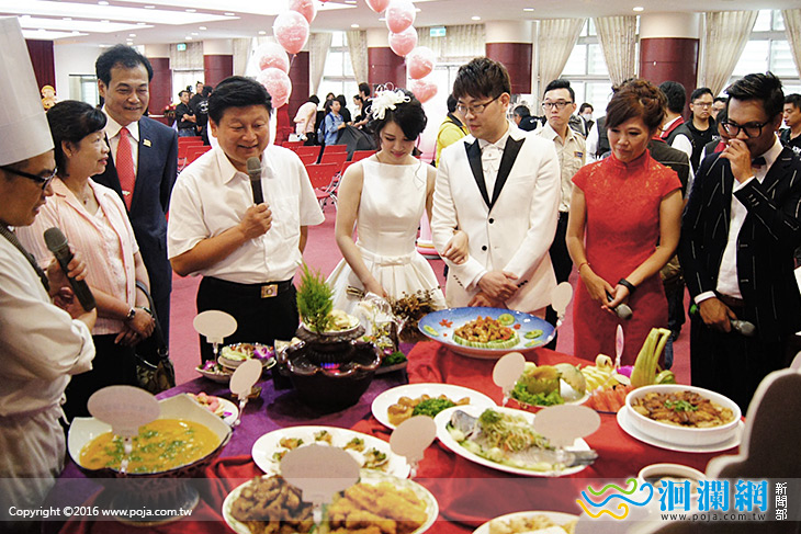 集團結婚記者會-02.jpg