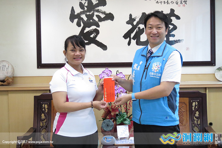 傳統射箭女子組全國摘金，花蓮市長獎勵選手林美玲