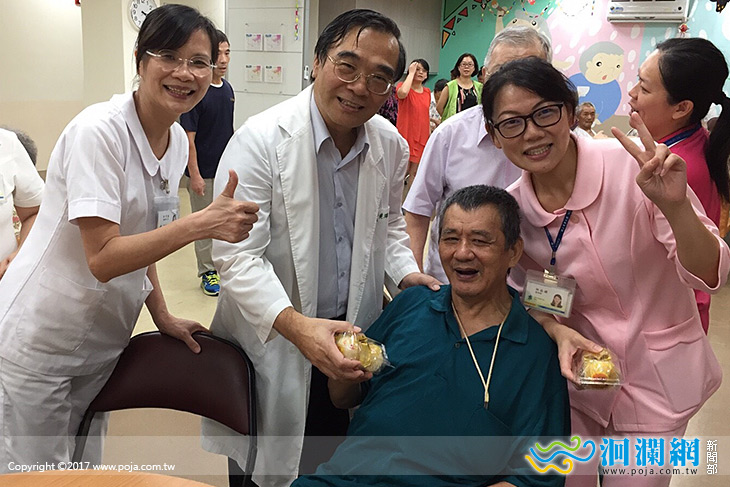 社區資源串愛花醫日照長者慶中秋