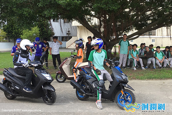 上騰工商交安宣導現場展示重型機車