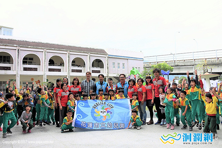 魏市長授旗市幼期盼客家藝文競賽全國奪冠