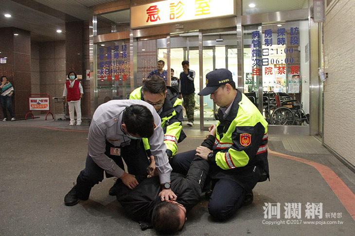 討債追進急診室，門諾醫療暴力演練好逼真