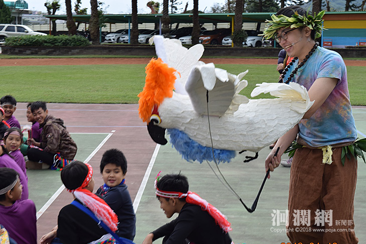 晤出團抗寒下鄉演出，嘉里國小以音樂會友