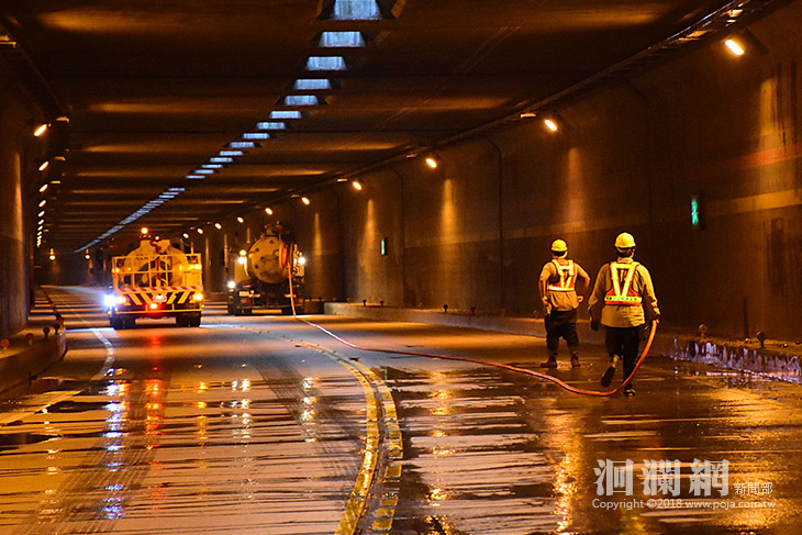 魏市長關切北濱外環道年度清洗作業