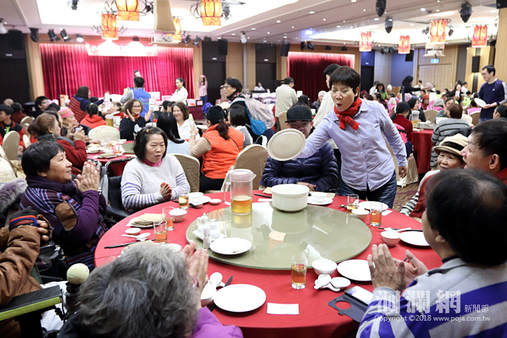 小小愛心會凝聚小小力量連續六年招待弱勢團體圍