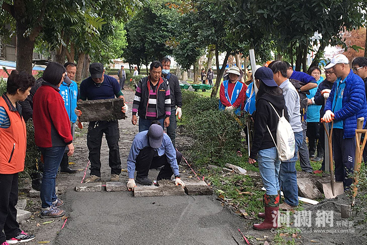 「手」護生態池自「作」環池步道