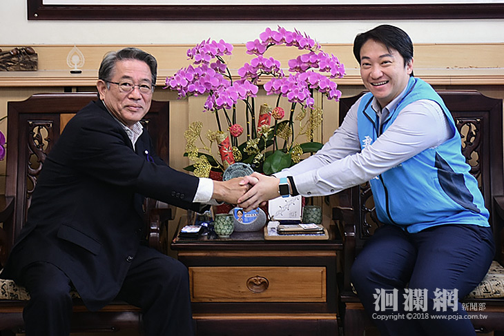 關切震災日本姊妹市與那國町議長訪花