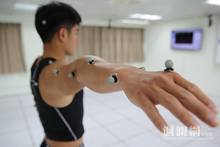 花蓮慈濟醫院運動醫學中心揭碑