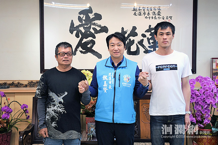 女騎士自摔受傷，花市清潔隊員協助救護