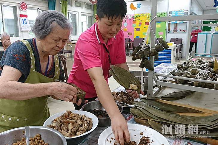 包粽傳愛慶端午，日照老人真幸福