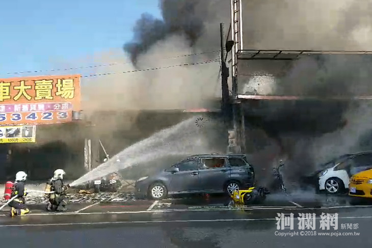 一早大火國聯一路連棟鐵皮燒毀，市長前往慰問發放