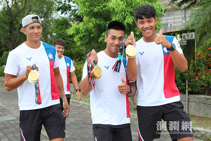  歡迎亞運中華輕艇龍舟代表隊凱旋歸國