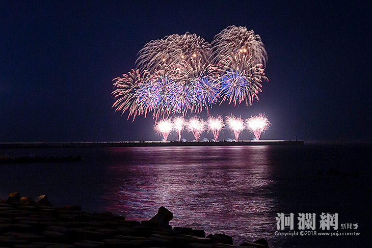 觀賞國慶焰火，黃馨鄉長邀請鄉親化仁海堤一同欣賞